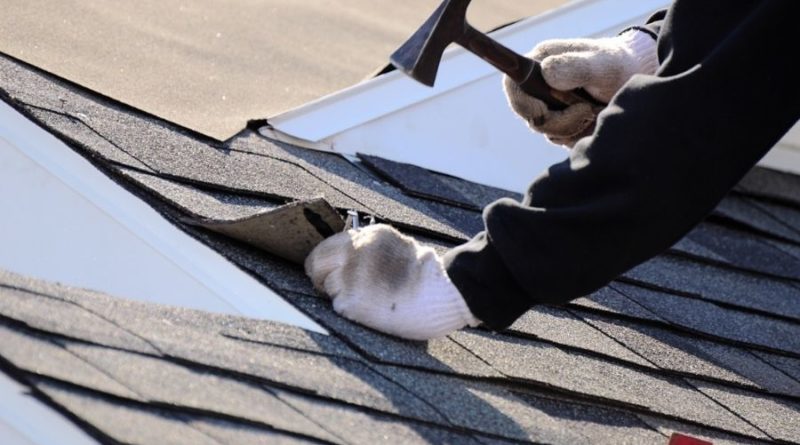 Using a Local Roofer in Grand Rapids Michigan: The Benefits